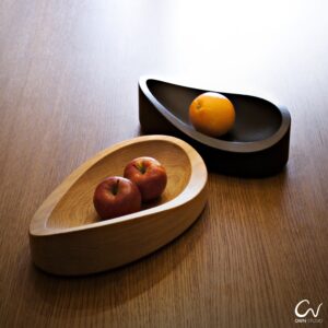 DROP – Handgefertigte Holztabletts mit elegantem Design