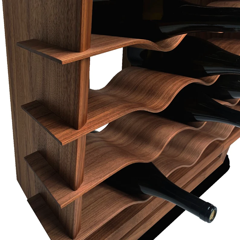 WAVE LOW – Handgefertigtes Weinregal mit Platz für 21 Flaschen und Glasaufhängung – Bild 4